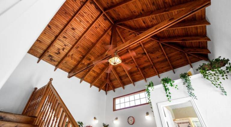 Dallas Oak Lawn Oasis w/ Private Pool, Hot Tub — photo 4