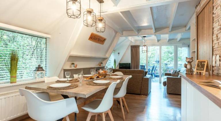 Chalet with pool | Pets are welcome — photo 2