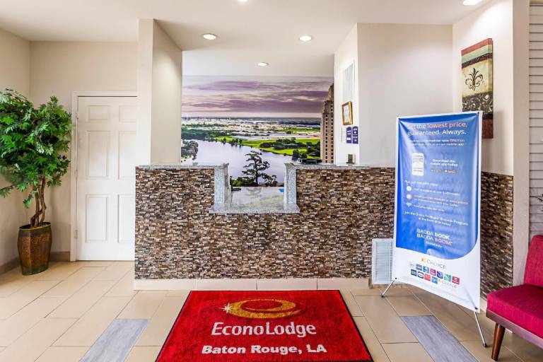Econo Lodge Baton Rouge University Area — photo 2