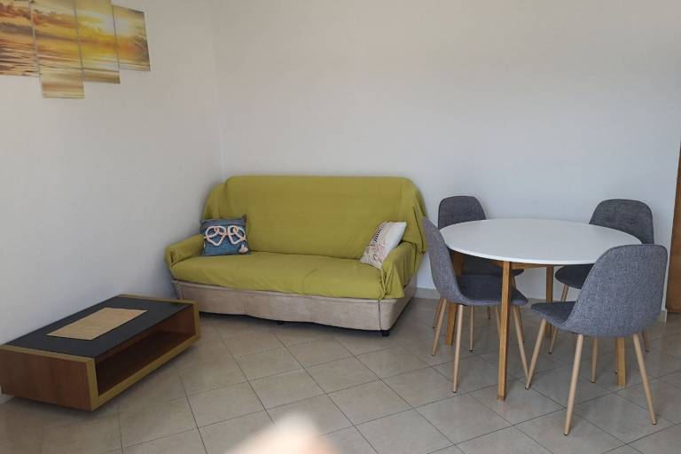 Rental apartment with yard & pool | Sea view — photo 3