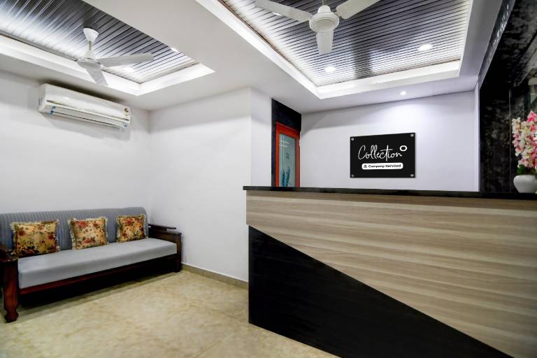 Super Collection O Chinar Park Near Airport