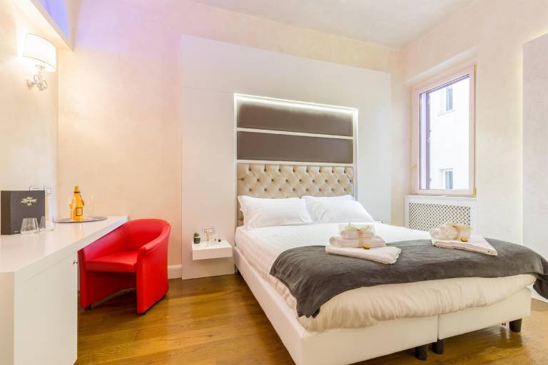Apartment | Near Trevi Fountain | Perfect for remote work — photo 2