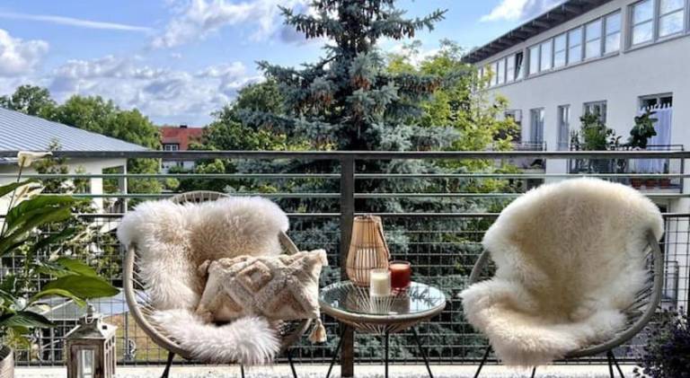 Holiday apartment | Pets allowed in Schoenefeld