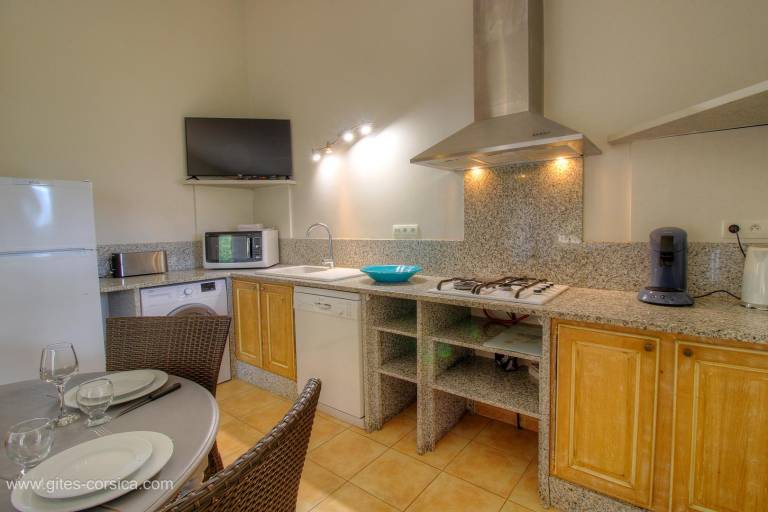 Gite with pool, yard & barbeque | Sea view — photo 4