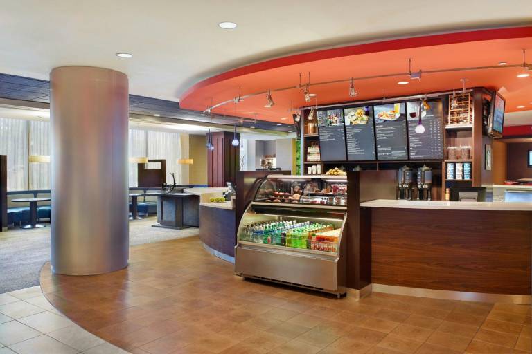 Courtyard by Marriott Arlington Crystal City/Reagan National Airport — photo 5