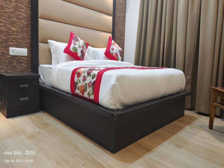 Bed and breakfast  Agra