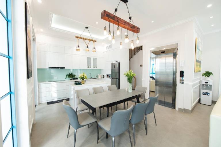 Spacious villa with jacuzzi, pool & barbeque | Beach nearby | Suitable for remote work | Pets are welcome — photo 5