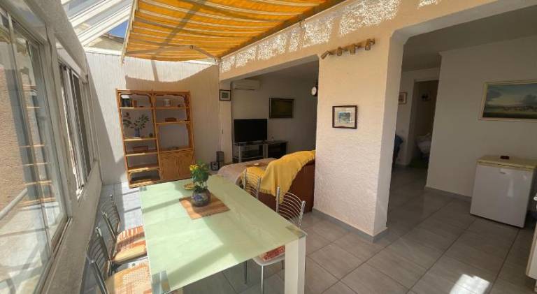 Holiday apartment with barbecue, patio & yard — photo 2
