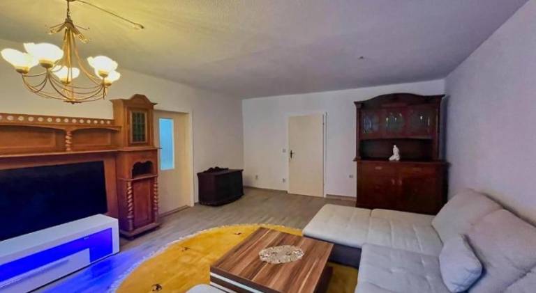 Rental apartment with 3 rooms for 6 persons — photo 2