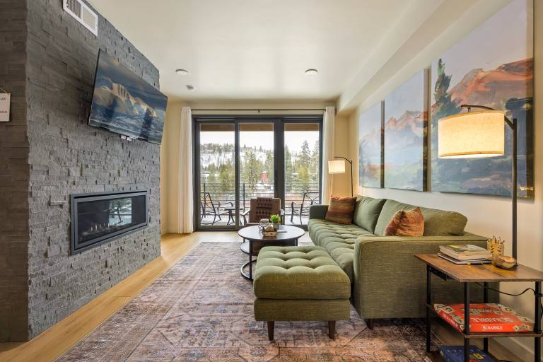 Vacation home with jacuzzi | Mountain view — photo 2