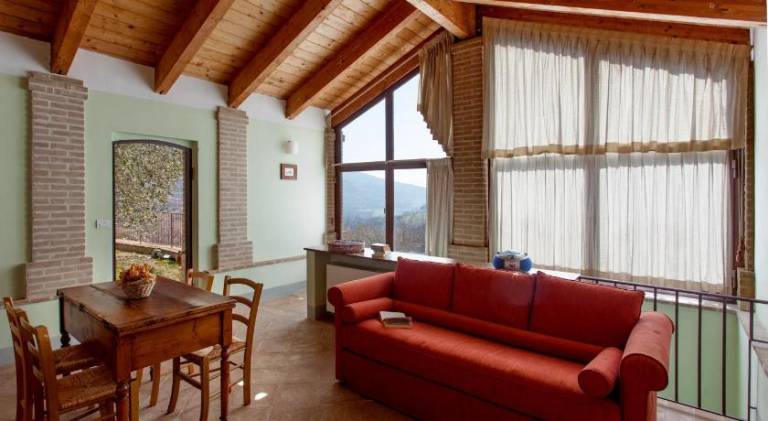 Family-friendly serviced apartment with pool, barbeque & garden | Good for workation | Dogs allowed — photo 2