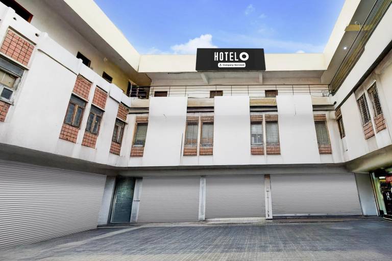 Super Hotel O Lakdikapul Near Birla Mandir