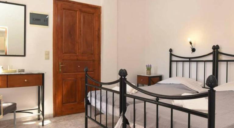 House with terrace & yard | Dogs allowed in Syros