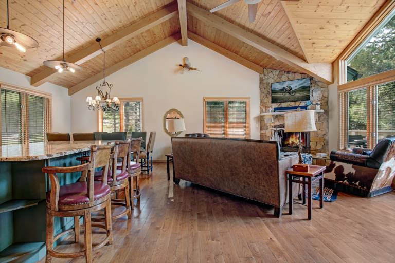 4515 BigHorn Road — photo 3