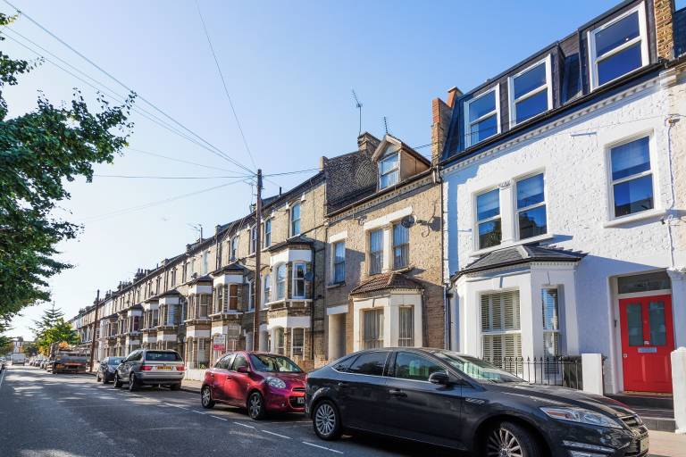 Apartment  Roehampton