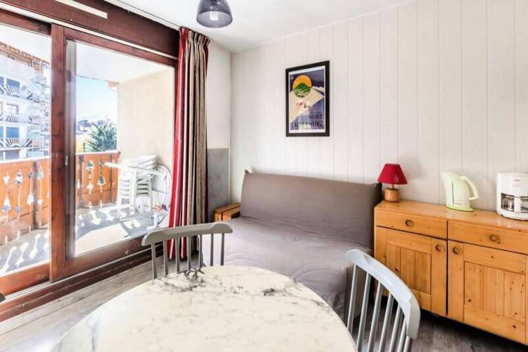 Charming holiday apartment with patio | Next to the ski | Pet-friendly — photo 3