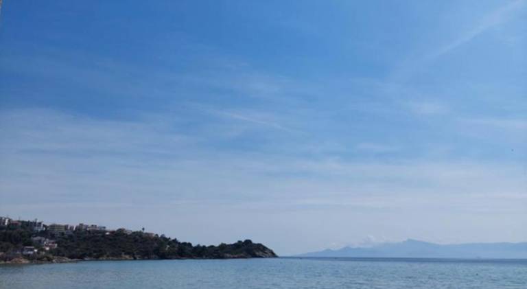 Holiday apartment with terrace | Close to the beach | Pet-friendly in Kavala