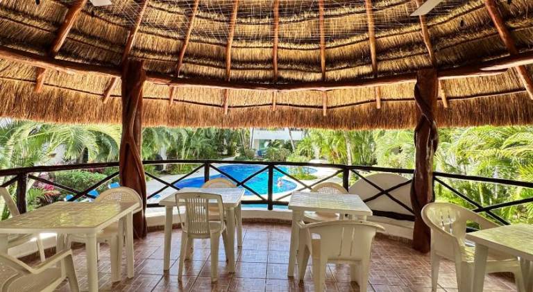 Modern 2BR Apt-3 Baths-Pool-Wi-Fi-Steps to Beach — photo 5