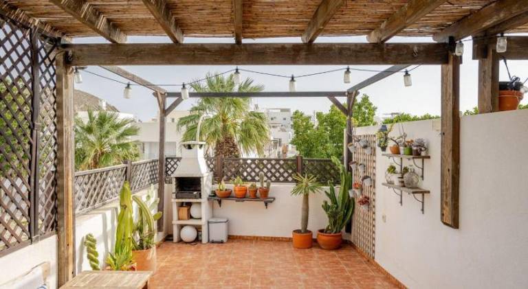House with 3 rooms for 6 persons in Nijar