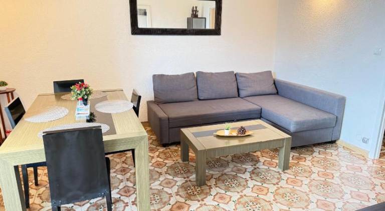 Rental apartment with terrace, garden & private pool — photo 3