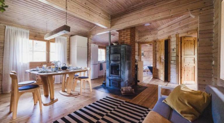 Beautiful villa with sauna, yard & patio | Dogs allowed — photo 2
