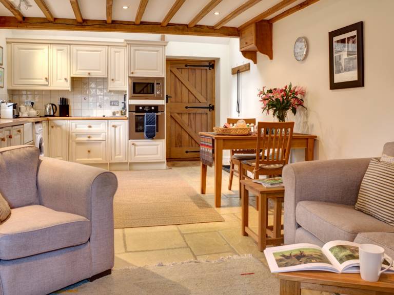 Cottage with grill & yard in Chipping Campden