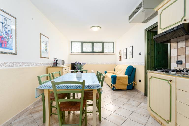 Rental apartment with barbecue, patio & garden — photo 4