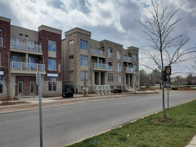 Condo  Beamsville