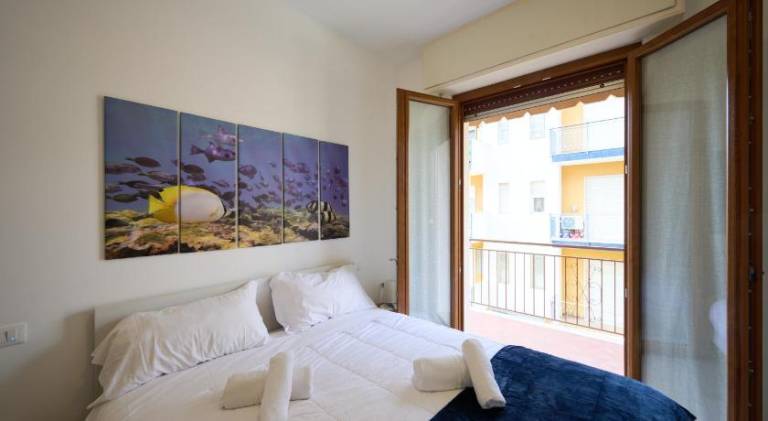Apartment with 1 room for 5 persons in Loano