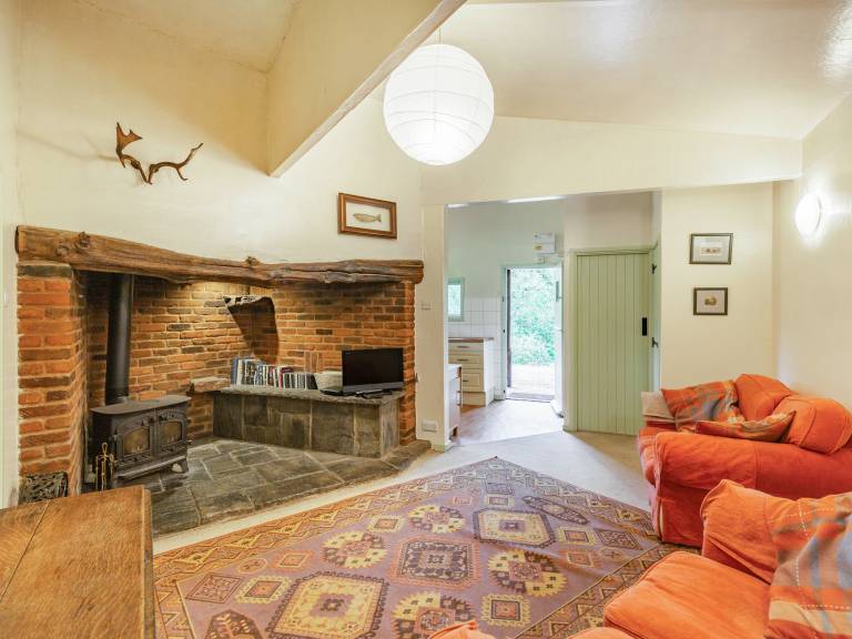 Family-oriented nice cottage with yard | Pets are welcome — photo 5
