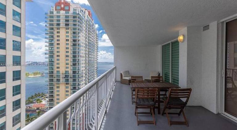 Rental apartment with pool & jacuzzi — photo 4
