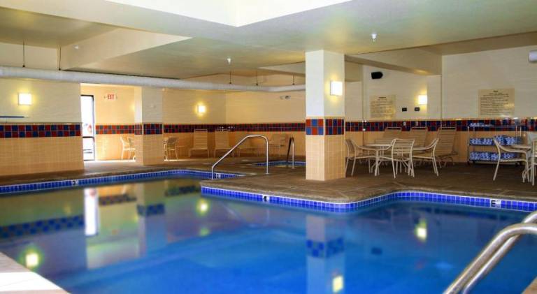 Hampton Inn & Suites Kingman — photo 3