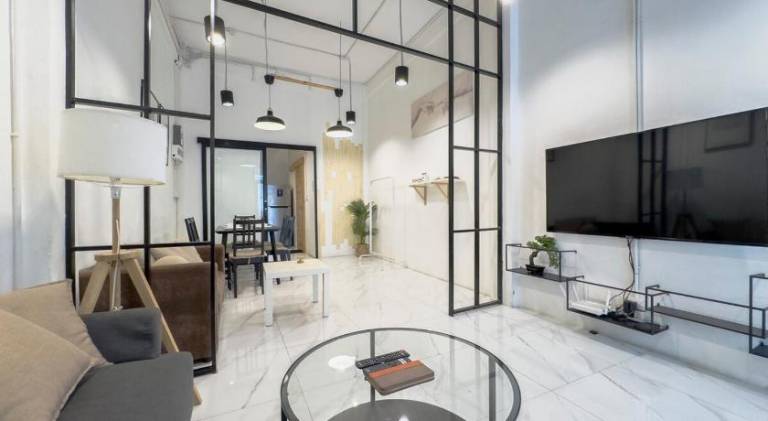 Big villa | Next to Chinatown | Pet-friendly — photo 2