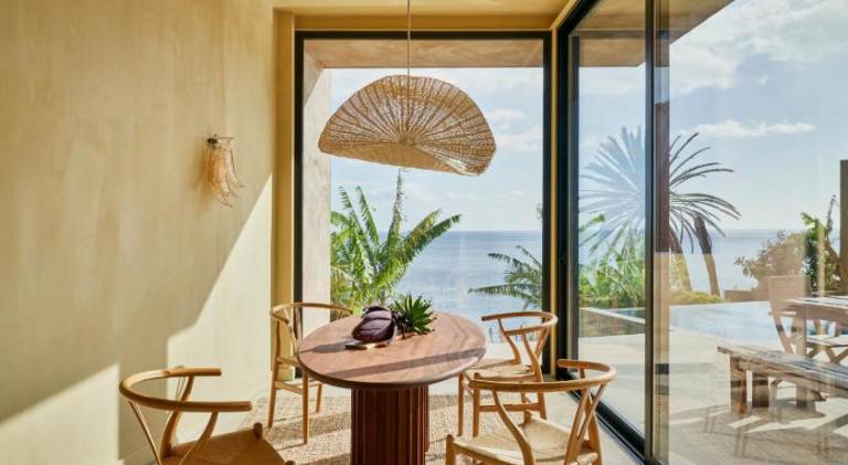 Vacation home with terrace, barbeque & private pool | Next to Fort of São Tiago | Perfect for remote work — photo 2
