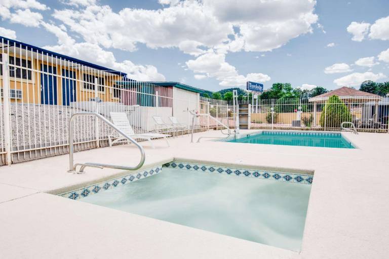 Travelodge by Wyndham Ruidoso — photo 2