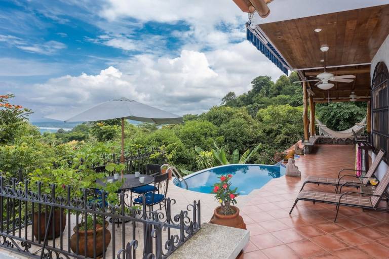 House Manuel Antonio