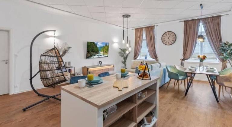 Luxe Living at Old Town Center — photo 5