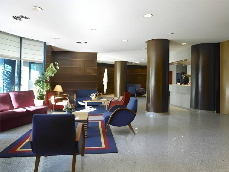 Serviced apartment with terrace | Dogs allowed — photo 2