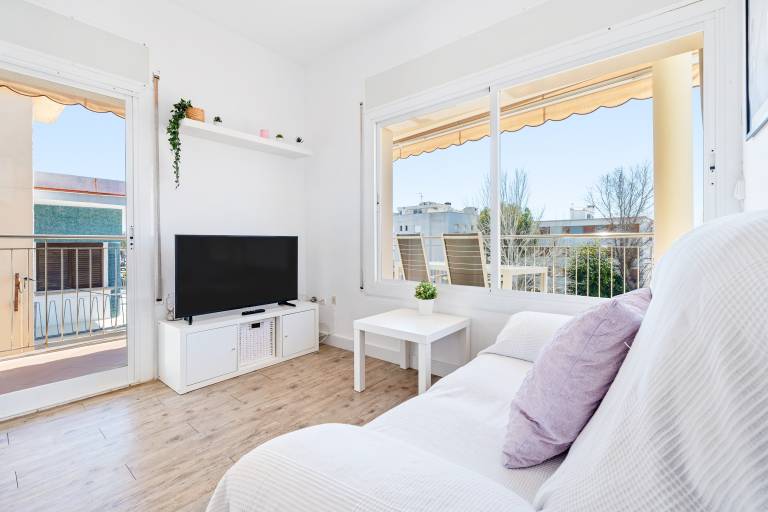 Apartment 'Sweet Apt- Sea Views' with Sea View, Wi-Fi and Air Conditioning — photo 4