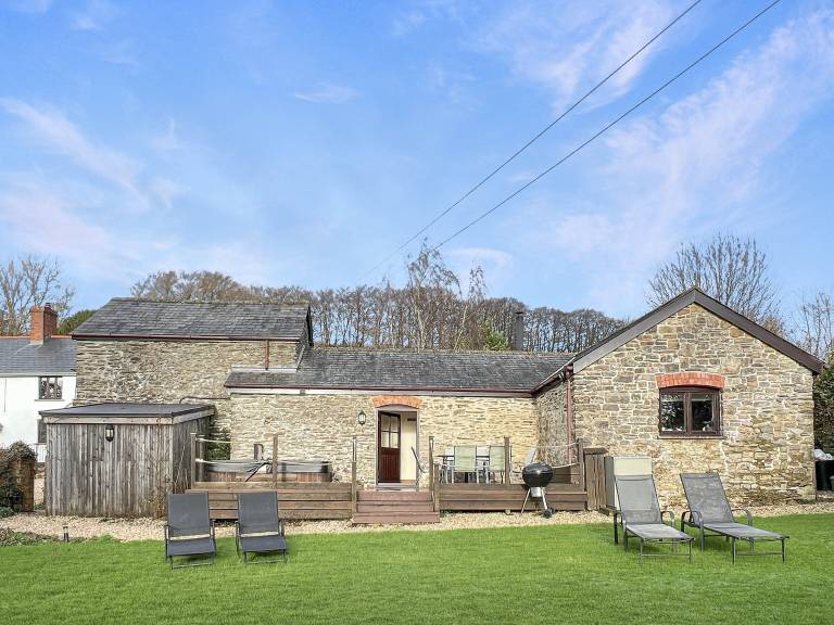 Cottage Waterrow