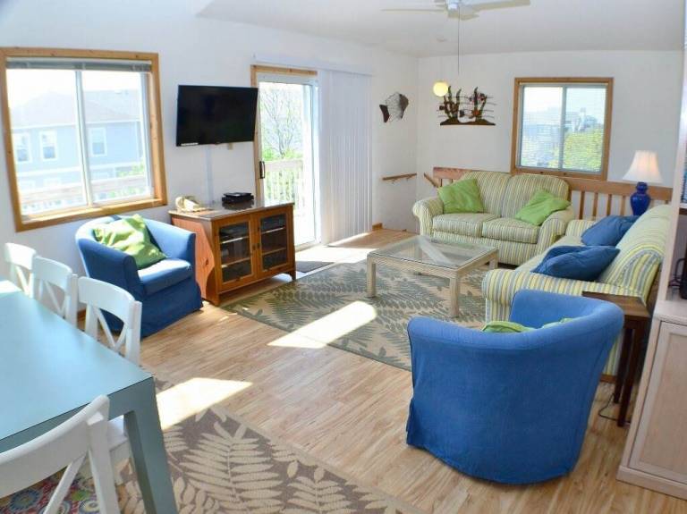Family-friendly house with private pool | Beach nearby | Pets are welcome — photo 3
