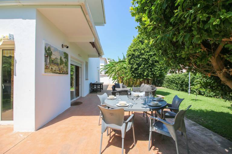 Villa with BBQ, garden & private pool — photo 5