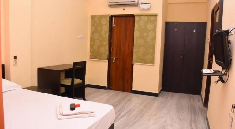 Aishwaryam Deshna Service Apartment — photo 2