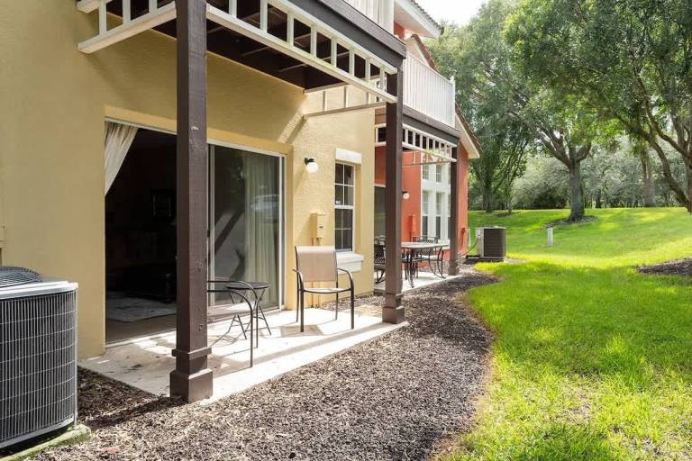 House with patio & heated pool — photo 4
