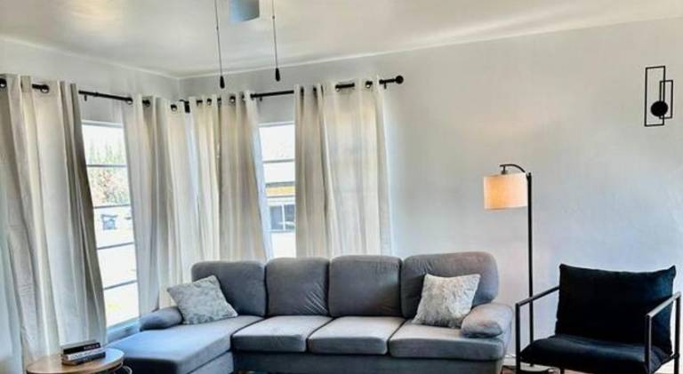 Pleasant house | Pet-friendly in Bakersfield, CA