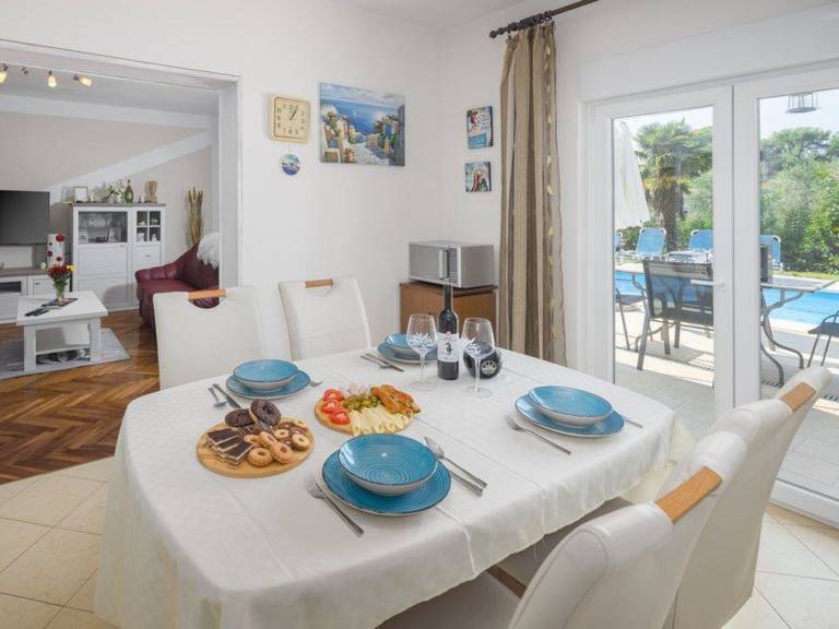 Fully equipped wonderful house with grill, private pool & terrace | Pets allowed — photo 4