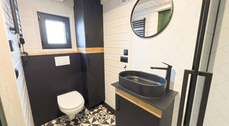 Holiday apartment with jacuzzi — photo 4