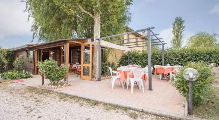Vacation home with barbecue, yard & pool | Suitable for remote work — photo 5
