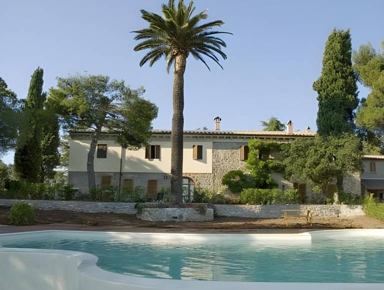 Charming serviced apartment with yard, grill & pool | Dogs allowed in Campiglia Marittima