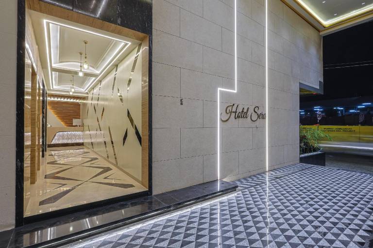 HOTEL SERA